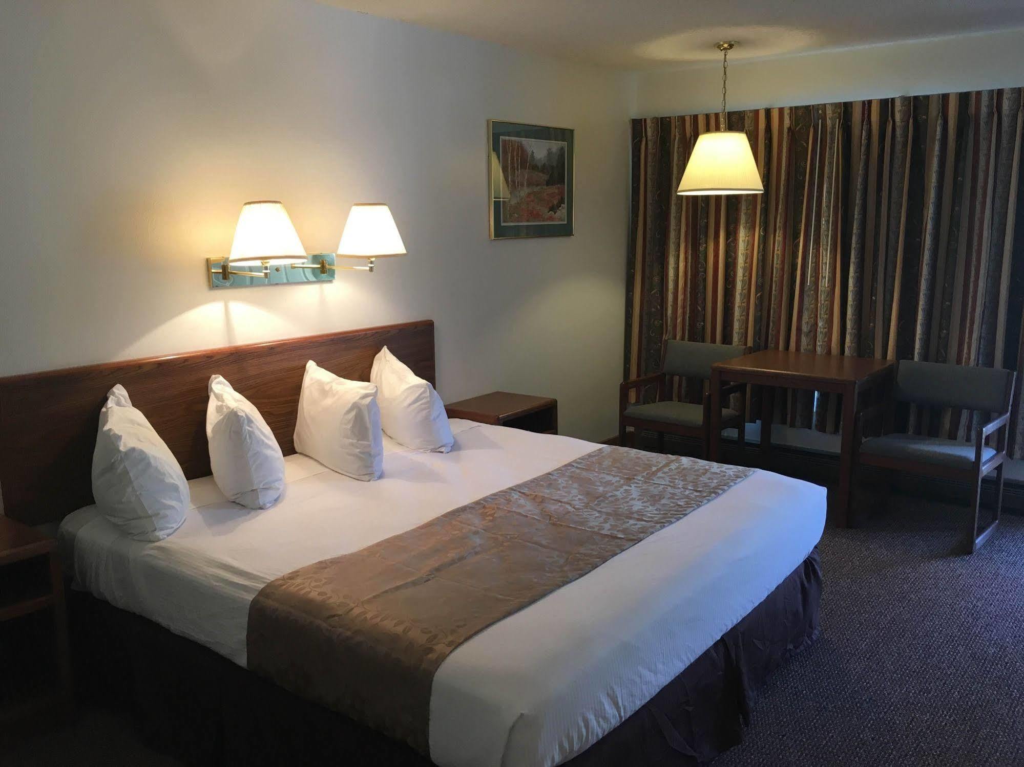 Golden Eagle Inn Jackson Bagian luar foto